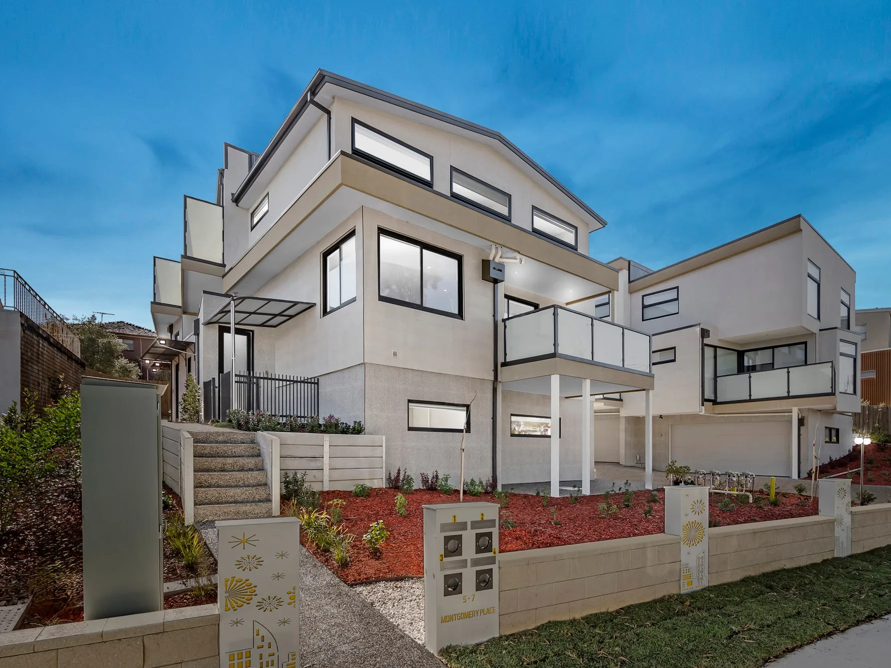 5-7 Montgomery Place, Bulleen